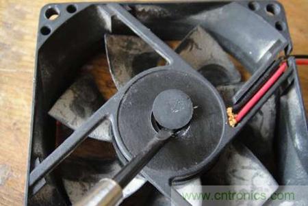 想減少電費嗎？DIY一個迷你風力發(fā)電機吧