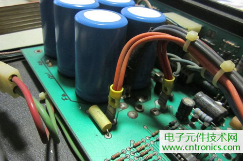 用料很給力！專業后級功放美國高峰FA1201拆解
