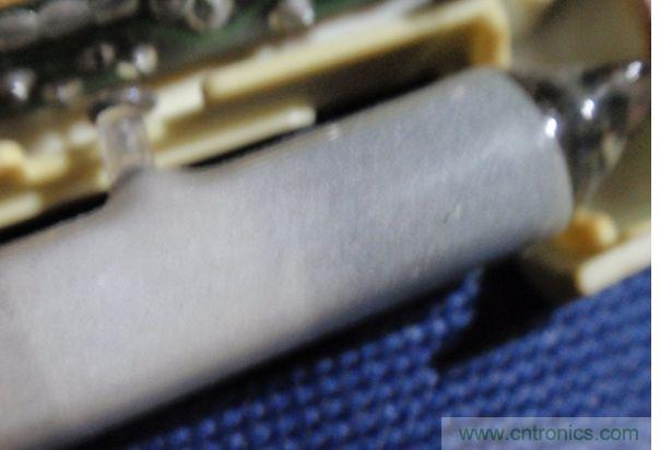 燈管，一頭黑了無法修復(fù)了