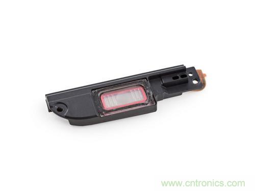 牛人強拆!新HTC One(M8)真機精密做工難修理