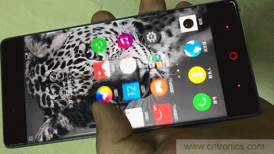 無(wú)邊框的 nubia Z9 ，一款既有驚喜，又有驚艷的智能手機(jī)