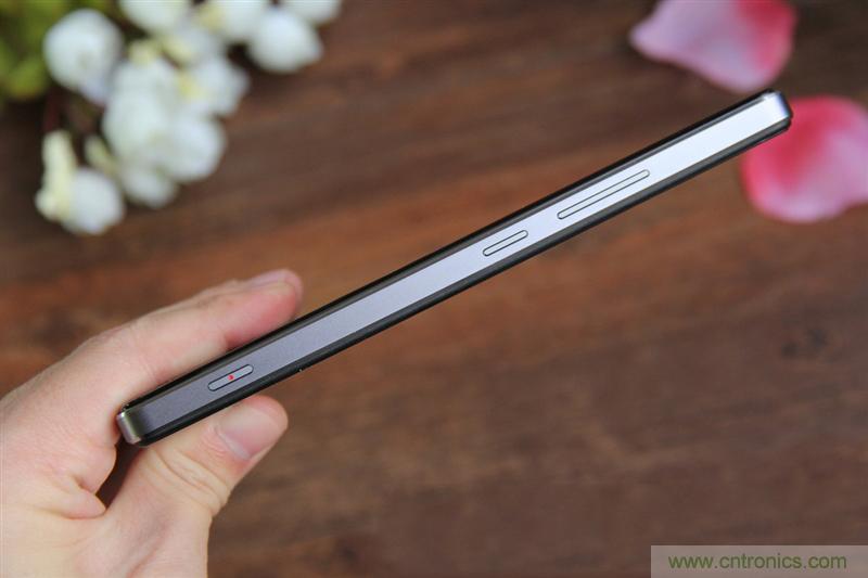 無(wú)邊框的 nubia Z9 ，一款既有驚喜，又有驚艷的智能手機(jī)