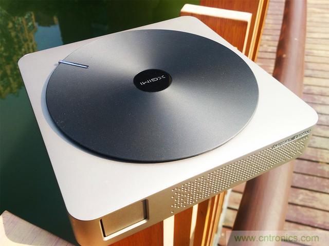 無屏電視時代已然來臨，客廳你做好準備了嗎？