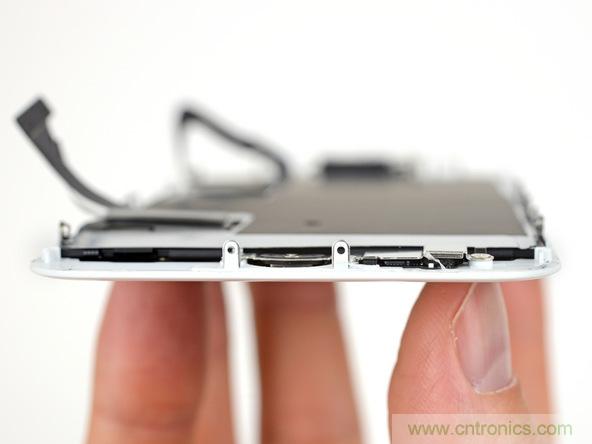 iPhone 8首拆：無線充電版本的iPhone 7？